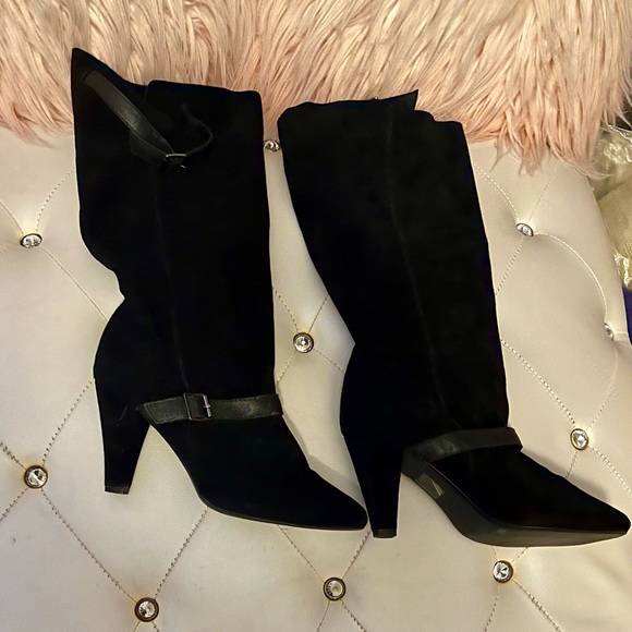 Colin Stuart Black Suede Buckle Cone Heel Boots Size 11B - Picture 6 of 16